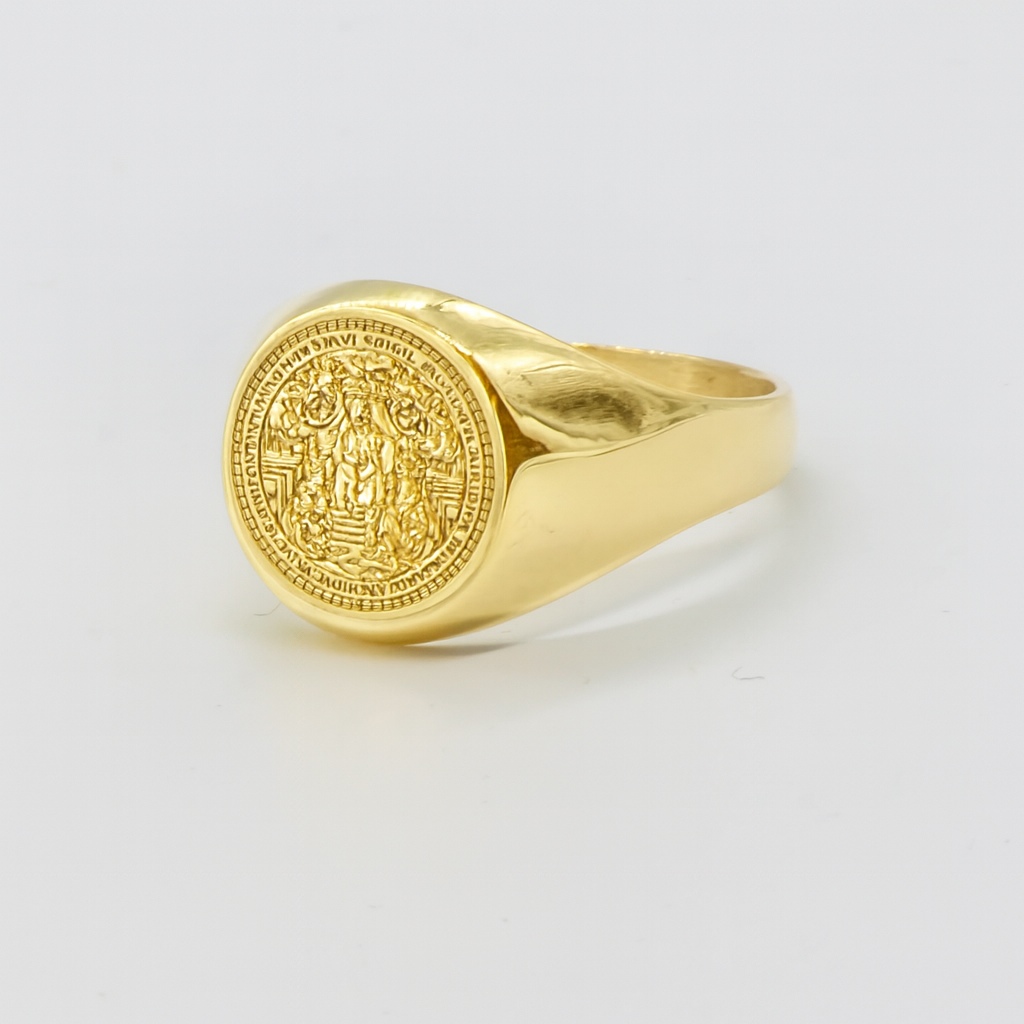 Absolventenring der Rechtswissenschaftlichen Fakultät der Uni Innsbruck vergoldet